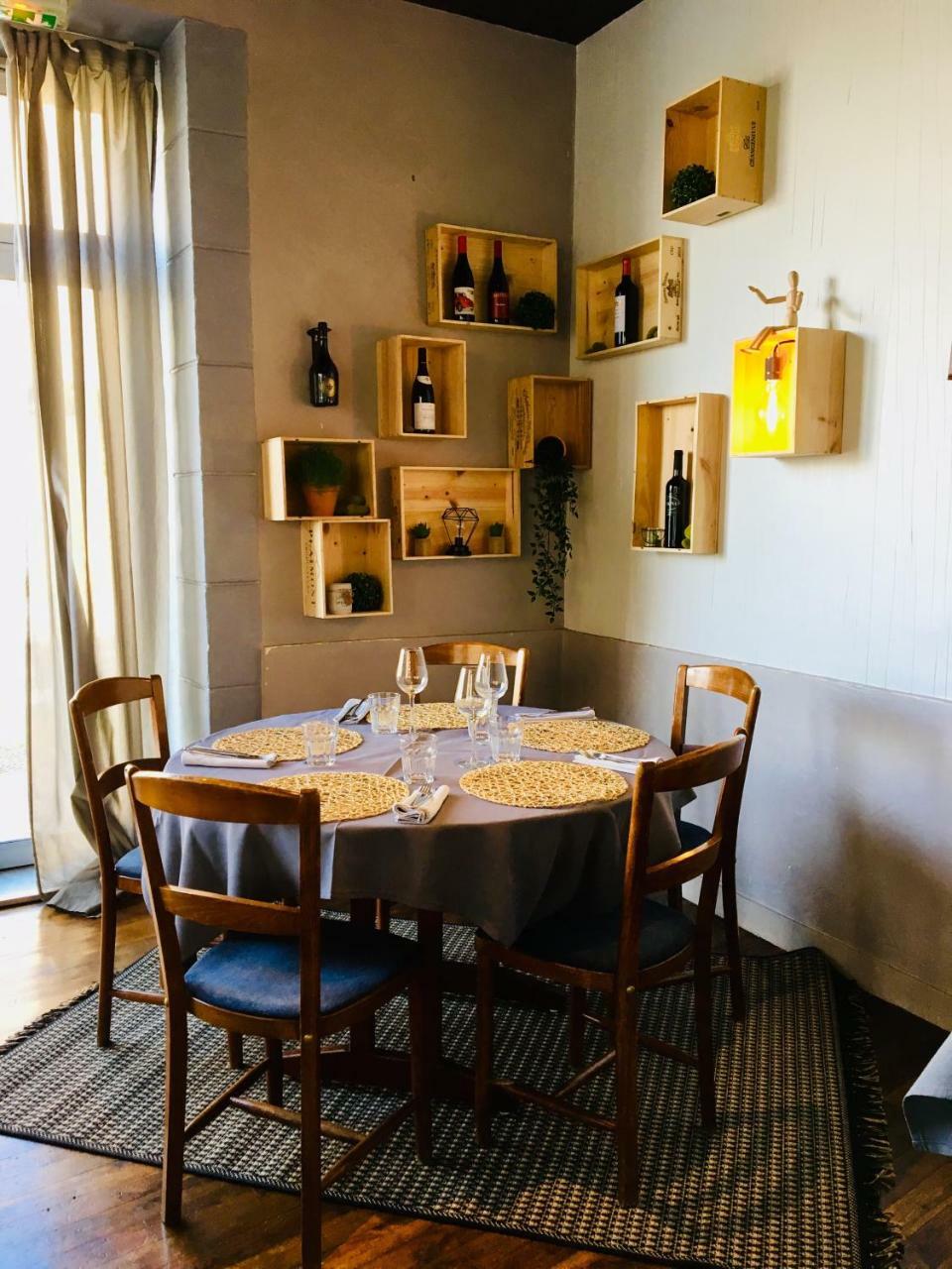Hotel Restaurant Le Cheval Blanc Argentre-du-Plessis Экстерьер фото